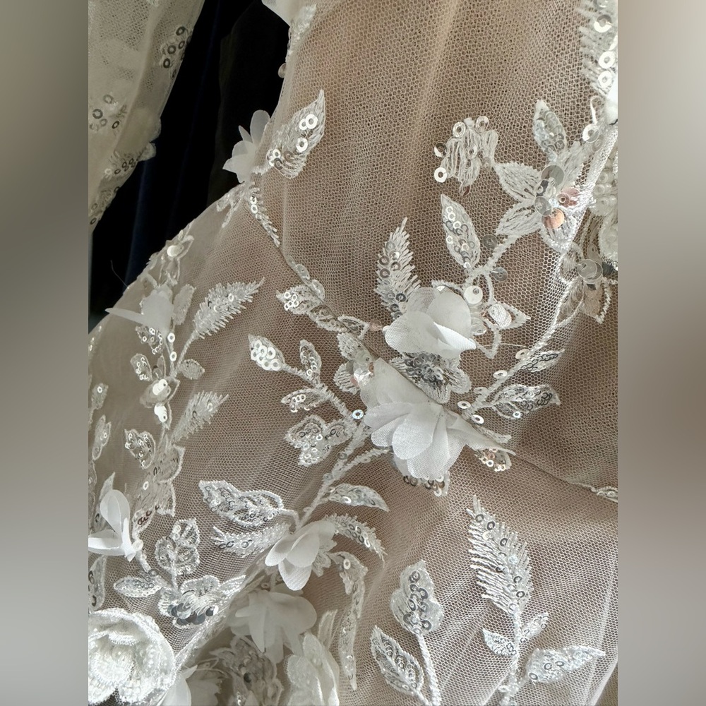 Bronx and Banco Talulah White Floral Appliquéd Mini Dress S NWOT - Picture 8 of 8